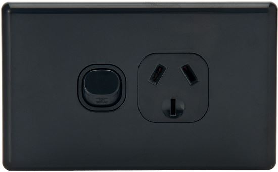 Picture of TRADESAVE Single 10A Horizontal Power Point. Removable Cover.